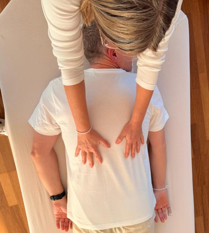 Feldenkrais Rücken – sanfte Berührung